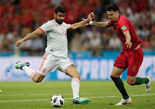 年轻控卫掌控比赛节奏